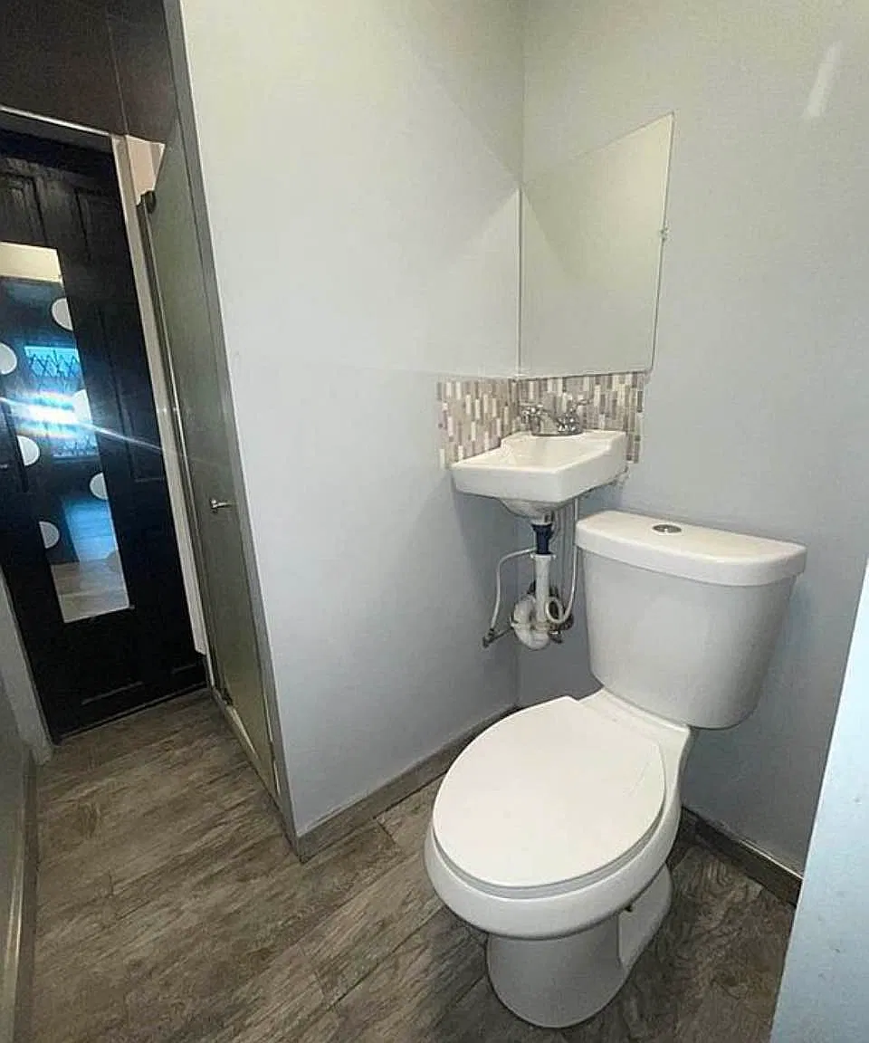 735 Hancock Street — Photo 2