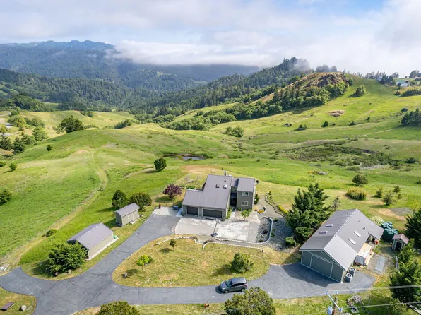 284 Barry Rd, Kneeland, CA 95549