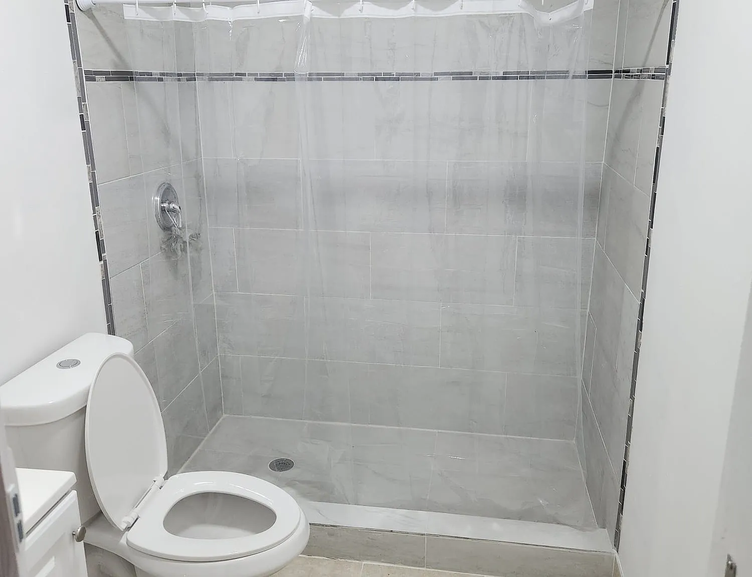 1 bed, $1,400 — Photo 3