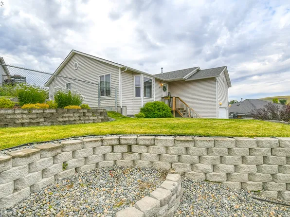 1316 SW 12th Ct, Pendleton, OR 97801