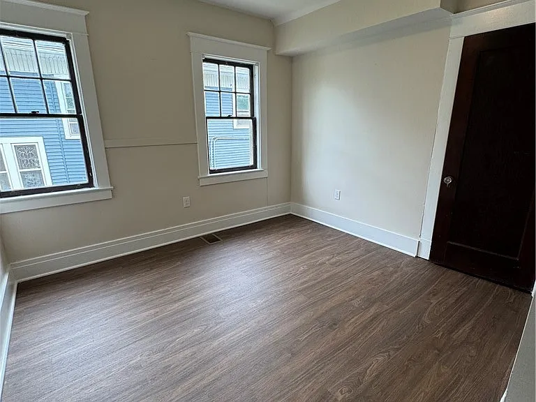 95 W Humboldt Pkwy #B — Photo 14
