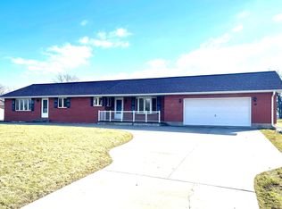 10 Marquette Ln, Spring Valley, IL 61362