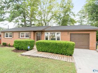 4800 Lumary Dr NW, Huntsville, AL 35810