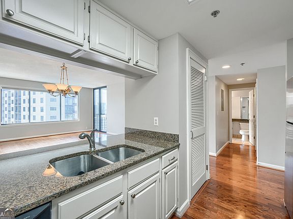 4th image of 3481 Lakeside Dr NE APT 2603