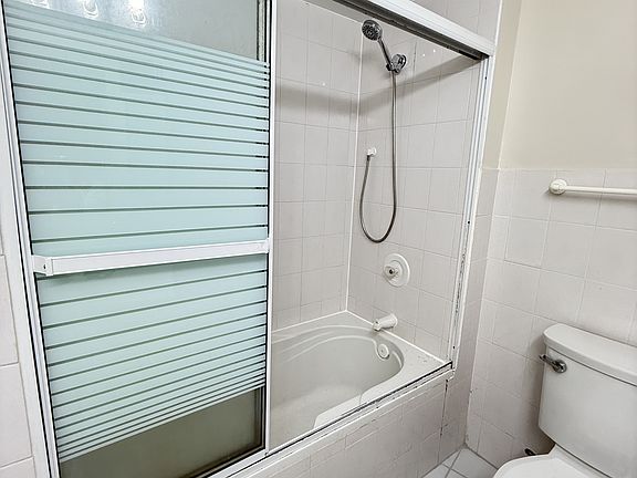 5th image of 199 Kent St #2207