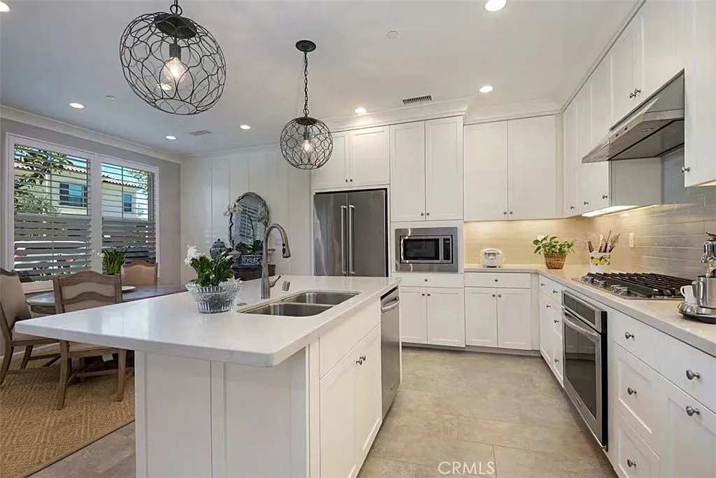 1 bed, 250 sqft, $1,650 — Photo 3