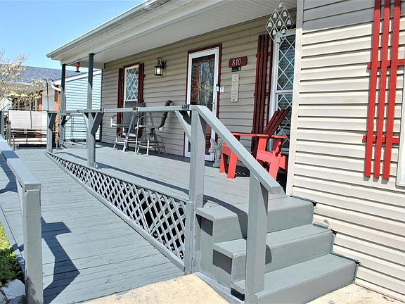3rd image of 810 Bradwell Dr