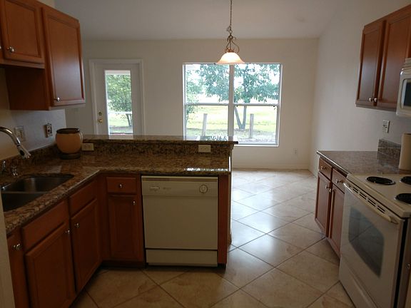 4th image of 1621 NW 1st Ave