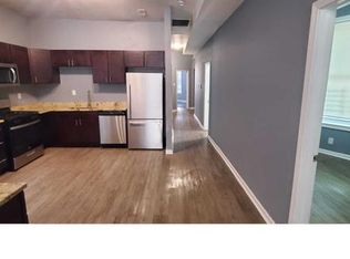 4437 S Prairie Ave #1, Chicago, IL 60653