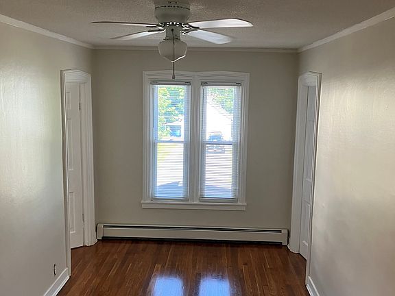 3rd image of 52 Lincoln Ave #2