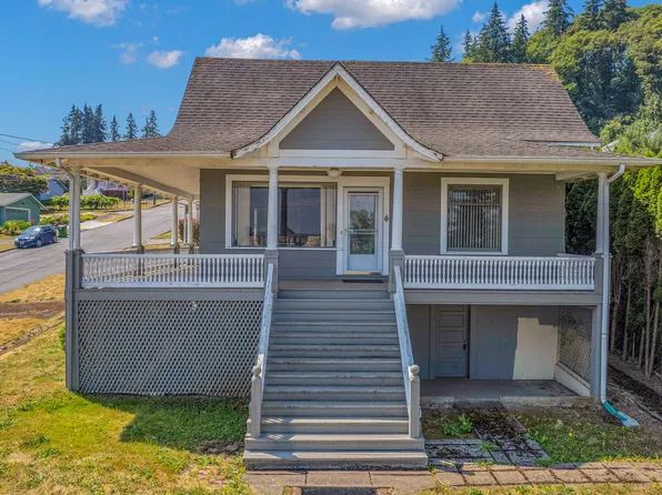 406 W C St, Rainier, OR 97048