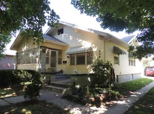 204 S Elliott Ave, Aurora, MO 65605