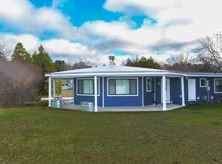 10835 Moonlight Bay Rd, Cheboygan, MI 49721