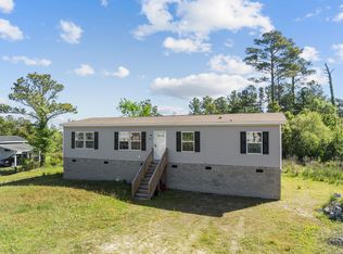 944 Merrimon Rd, Beaufort, NC 28516
