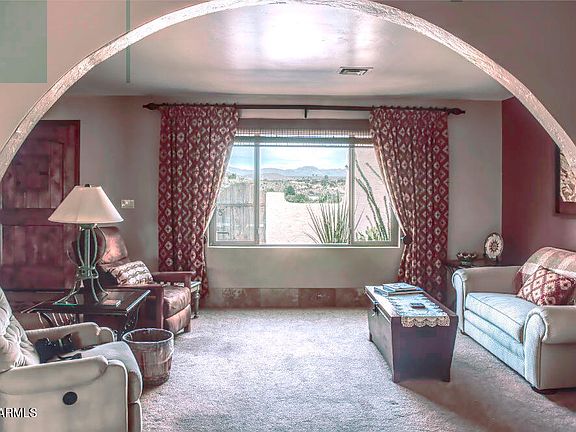 2nd image of 600 N MARIPOSA Drive