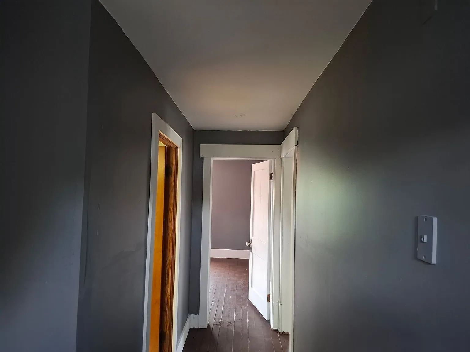 3 bed, 1.0 bath, $1,200 — Photo 4