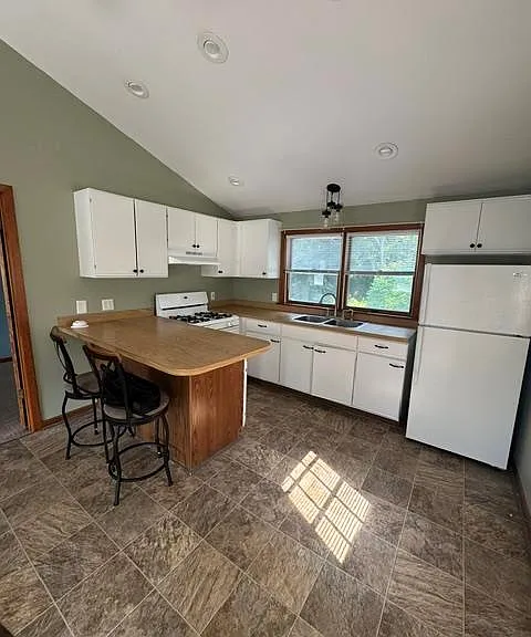 49A Madison St — Photo 1