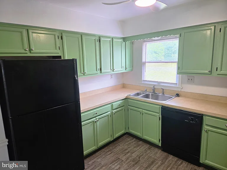 16400 Candy Hill Rd — Photo 10