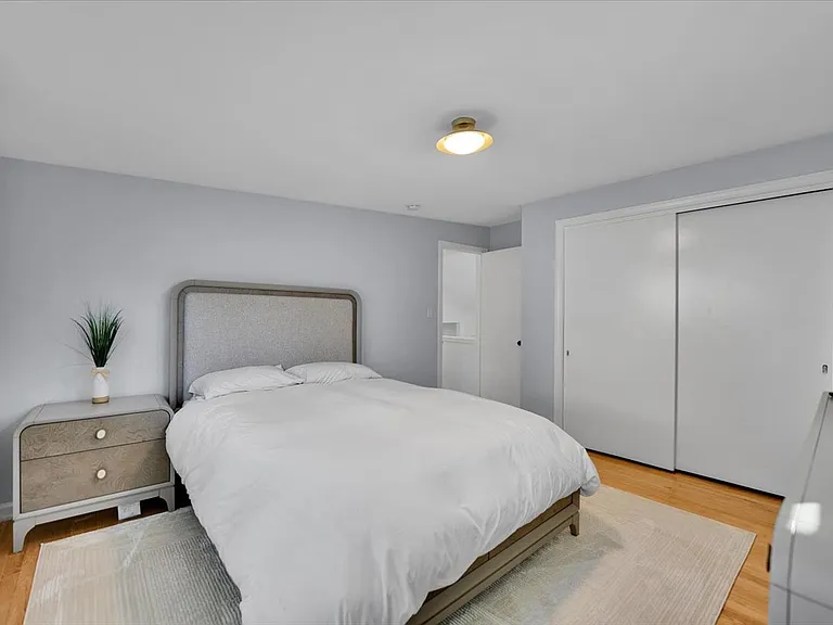 1317 Ferndale Ave — Photo 8