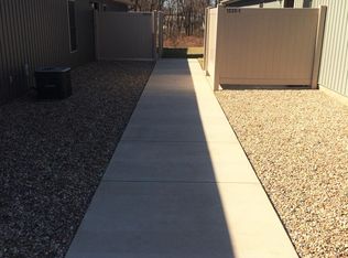 1239 Florence Ave UNIT 2, Pekin, IL 61554