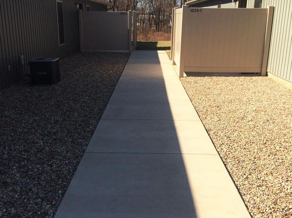 1235 Florence Ave Unit 1