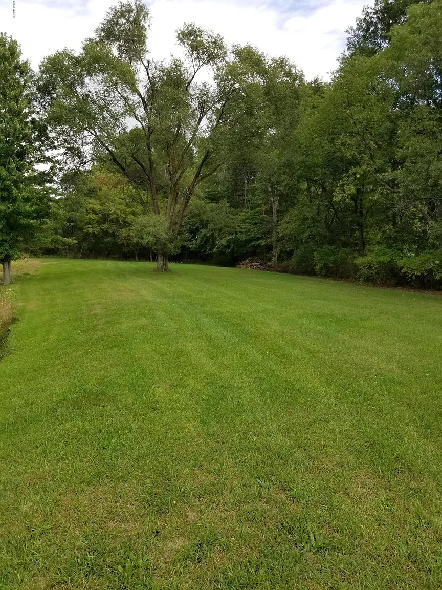 9489 S Castle Rd photo 1