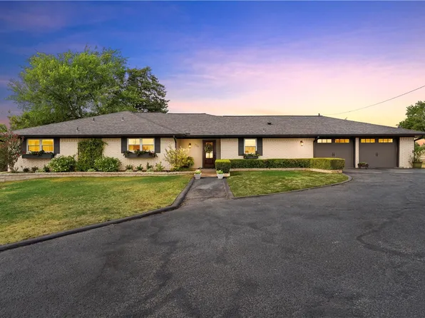 726 Williams Rd, Lorena, TX 76655