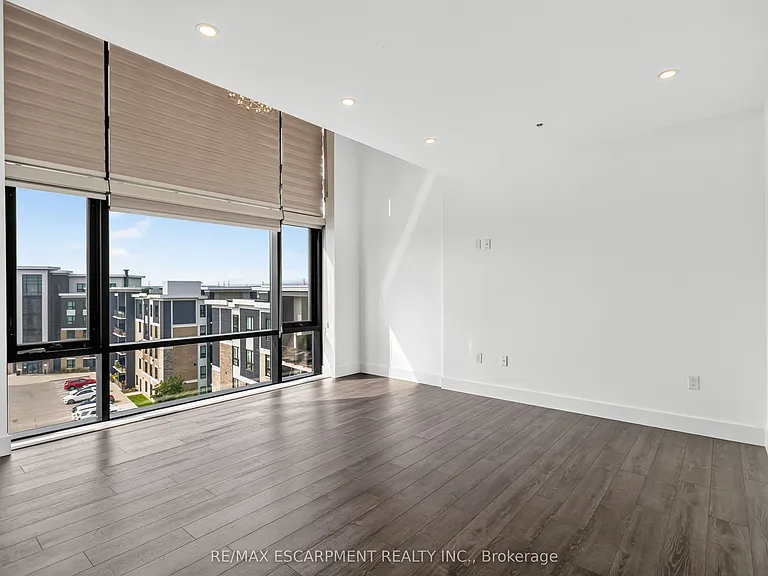 640 Sauve St #602 — Photo 13