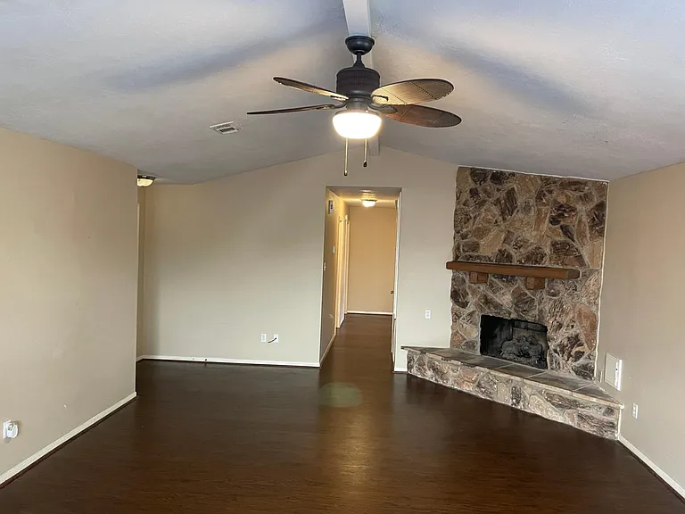 3018 Birch Creek Dr — Photo 11