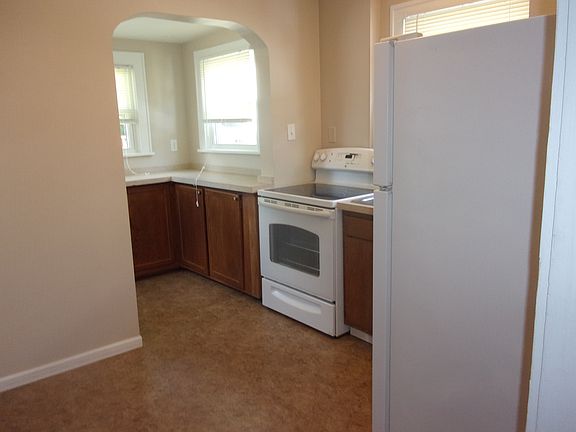 4th image of 2810 Northland St