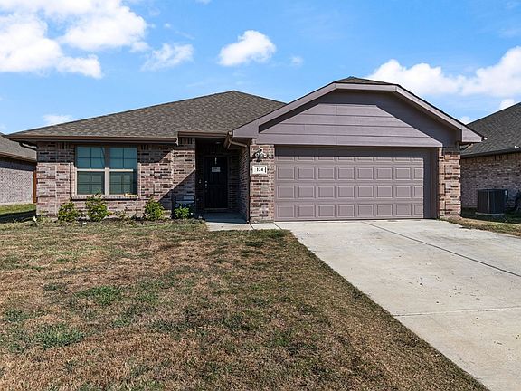 4th image of 124 Willowbend Loop