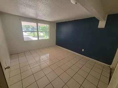 1 bed, 650 sqft, $900 — Photo 3