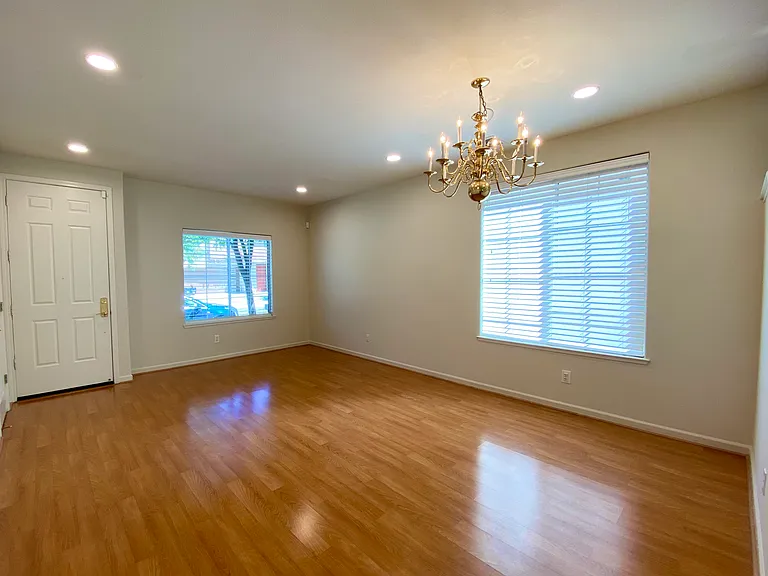 919 McBride Loop — Photo 3
