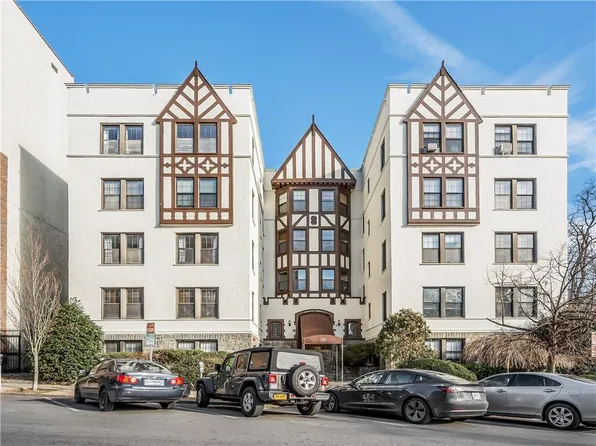 26 Pondfield Road W #F, Bronxville, NY 10708