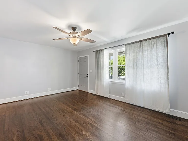 1515 Woodland Ave — Photo 7