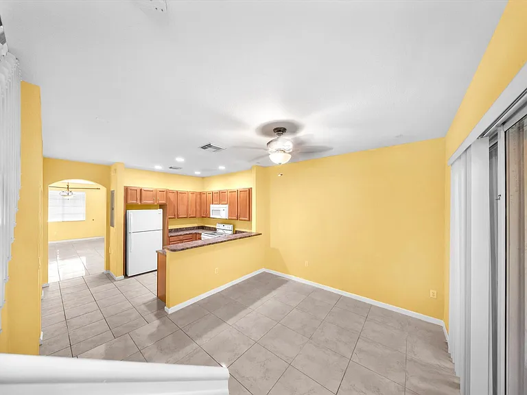 21223 NW 14th Pl #324 — Photo 12