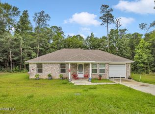 1084 Koloa Ct, Diamondhead, MS 39525
