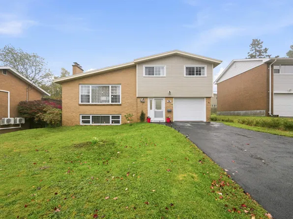 74 Hazelholme Dr, Halifax, NS B3M 1N5