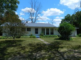 59249 Noah Lake Rd, Three Rivers, MI 49093
