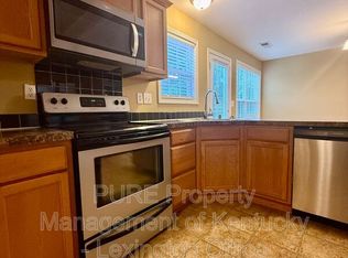 101 Chamberlain Dr, Georgetown, KY 40324