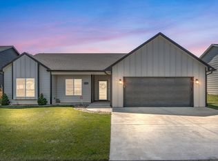 419 S Sweetwater Rd, Maize, KS 67101
