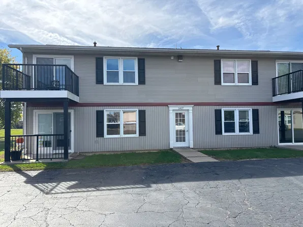 22 - 8th Ave, 1405-1413 8th Ave #1405-1, De Witt, IA 52742