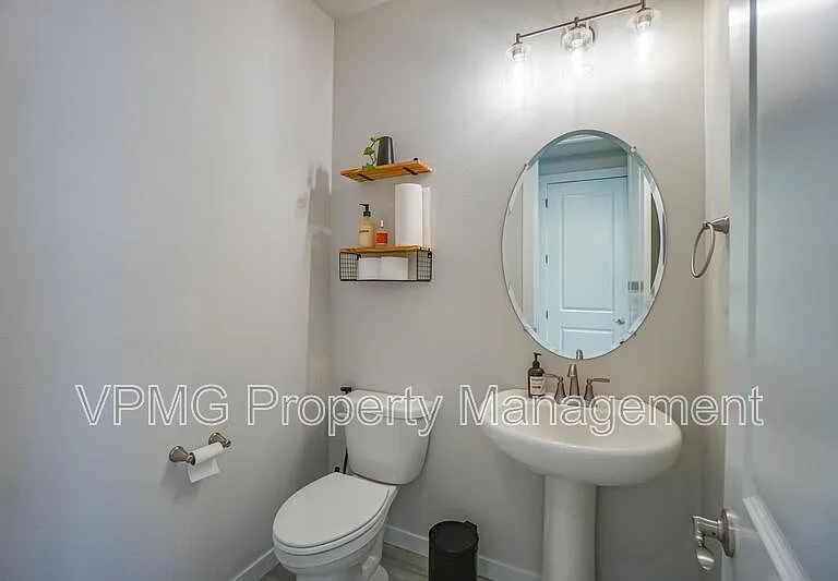 13513 NE 116th St — Photo 13