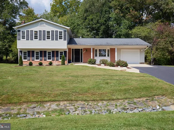 11510 Karen Dr, Rockville, MD 20854