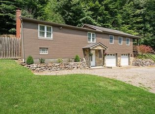 2961 Harts Run Rd, Allison Park, PA 15101
