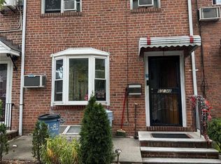 6048 83rd St, Middle Village, NY 11379
