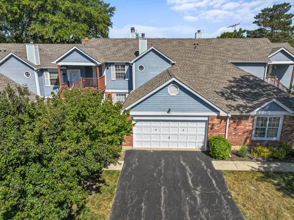 366 Pembroke Ln APT 5, Glen Ellyn, IL 60137