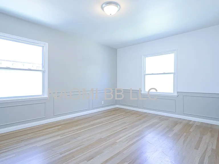 501 N Naomi St — Photo 19