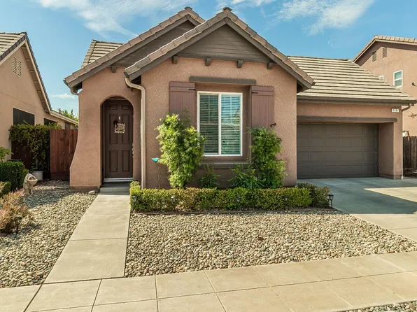 2397 E Turnberry Ave, Fresno, CA 93730
