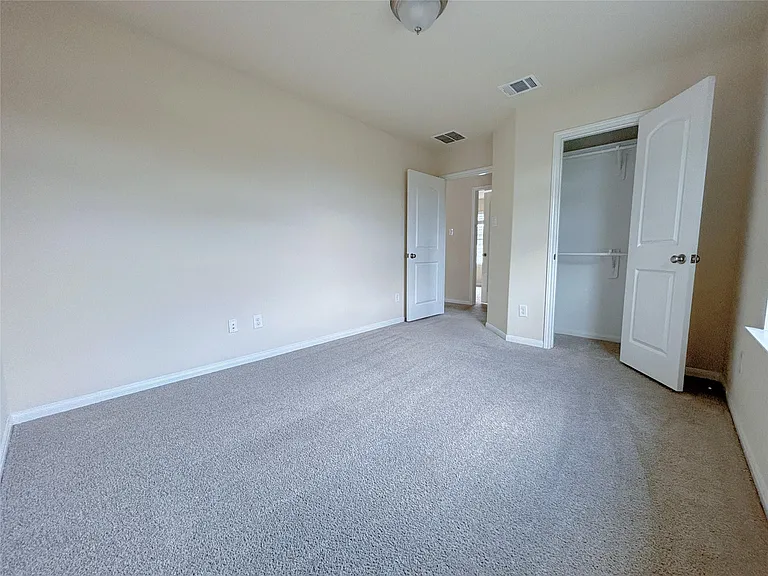 6034 Prince Place Dr — Photo 7